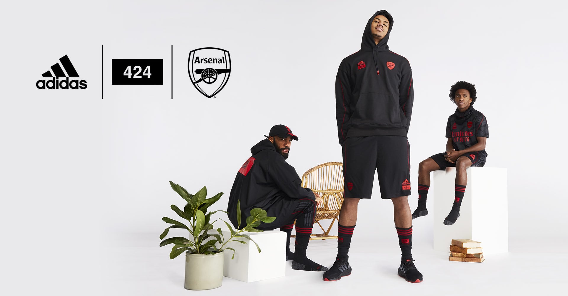 adidas football official（アディダスフットボール オフィシャル