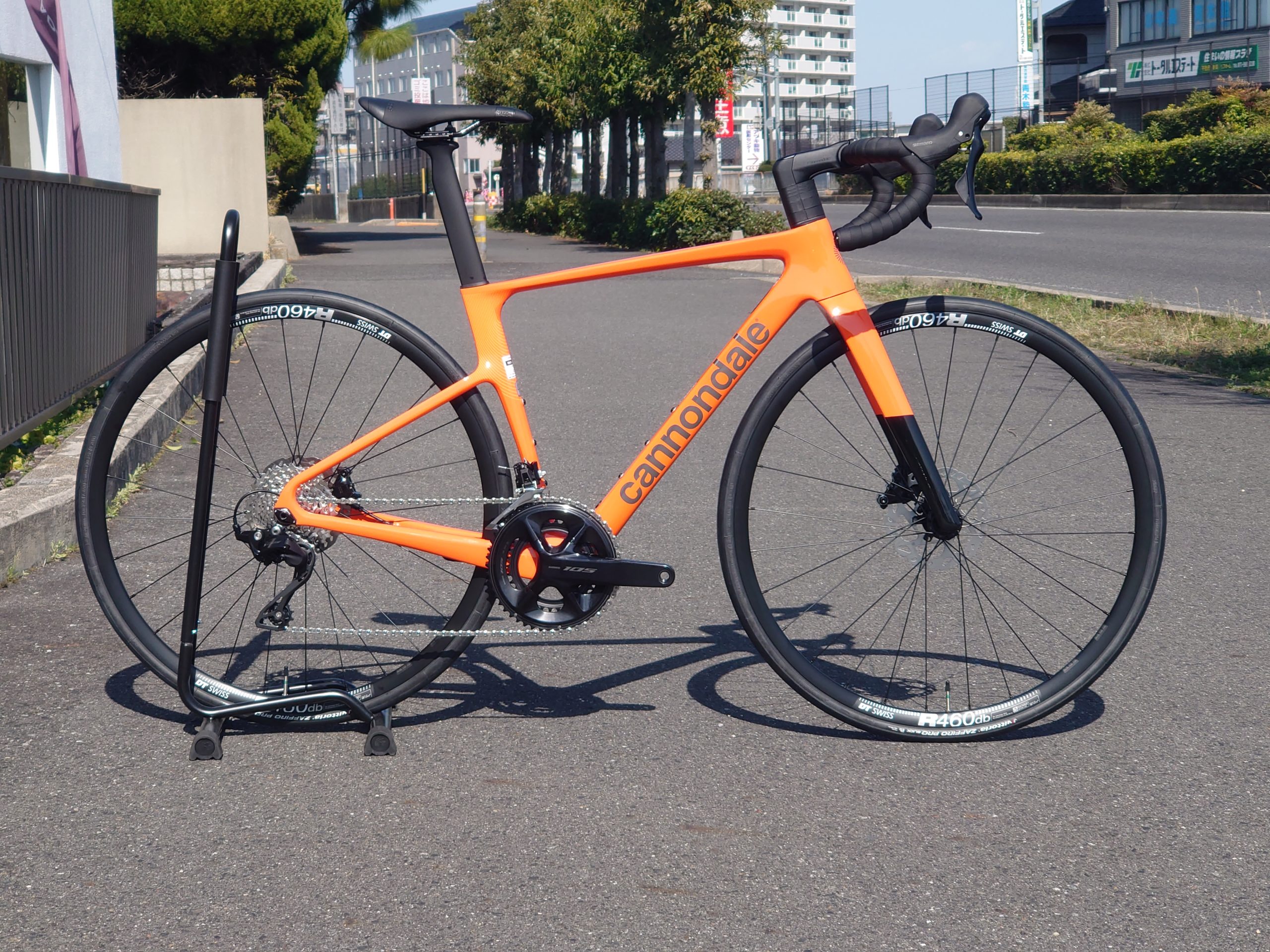 新色・オレンジが入荷！エアロも軽量も妥協なく追及したCannondale