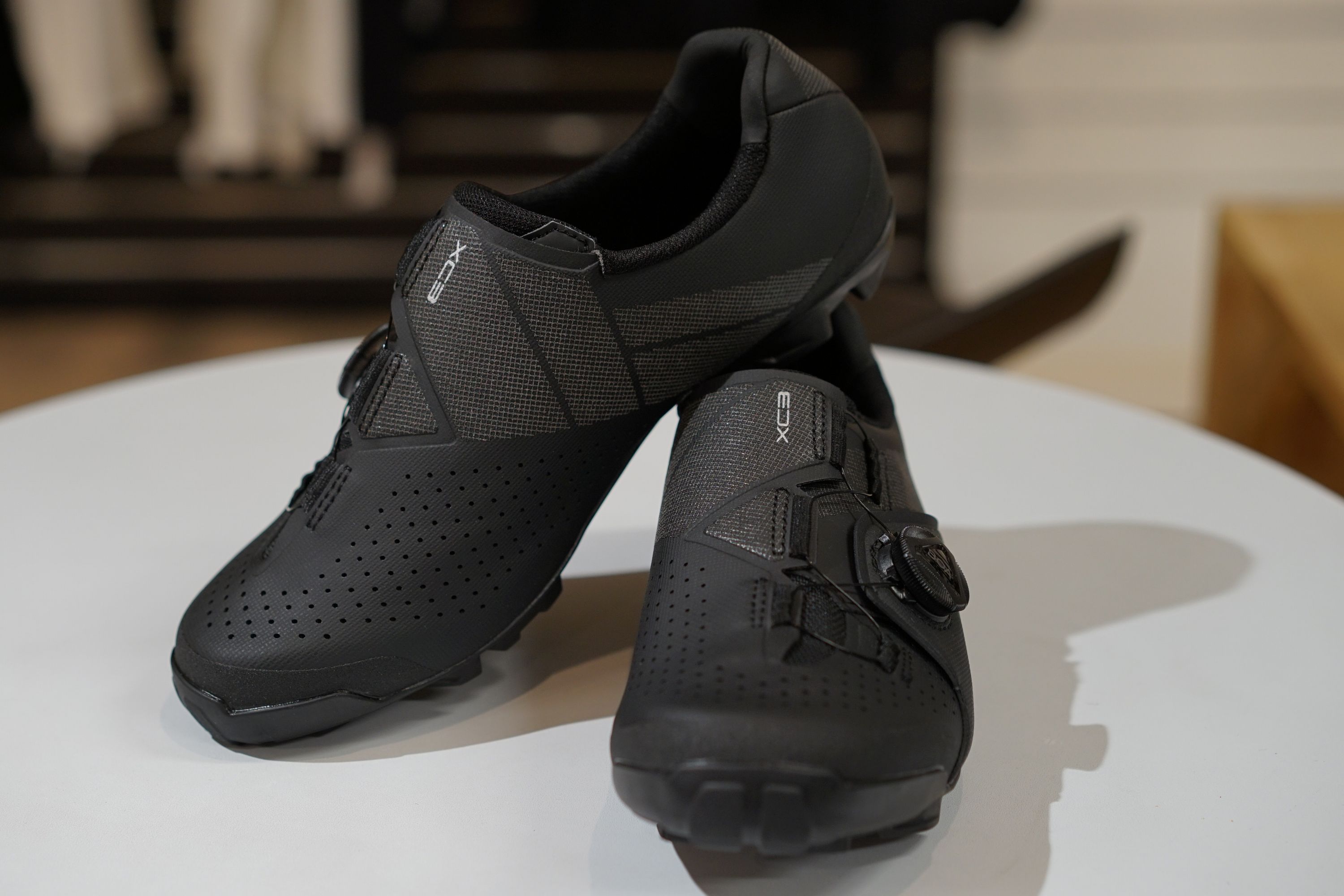 MTBやグラベルロードの最初の1足に！SHIMANO XC3 | お知らせ
