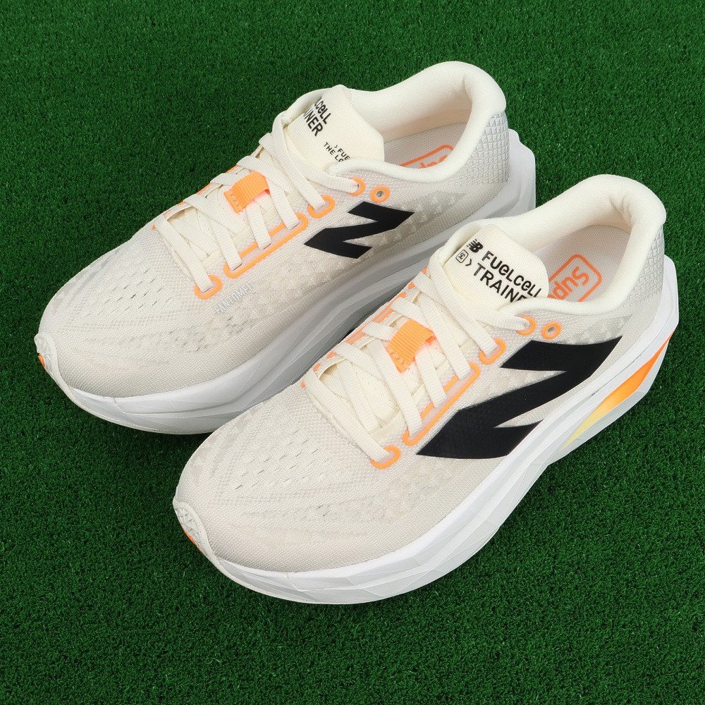 ニューバランス（new balance）（レディース）ランニングシューズ