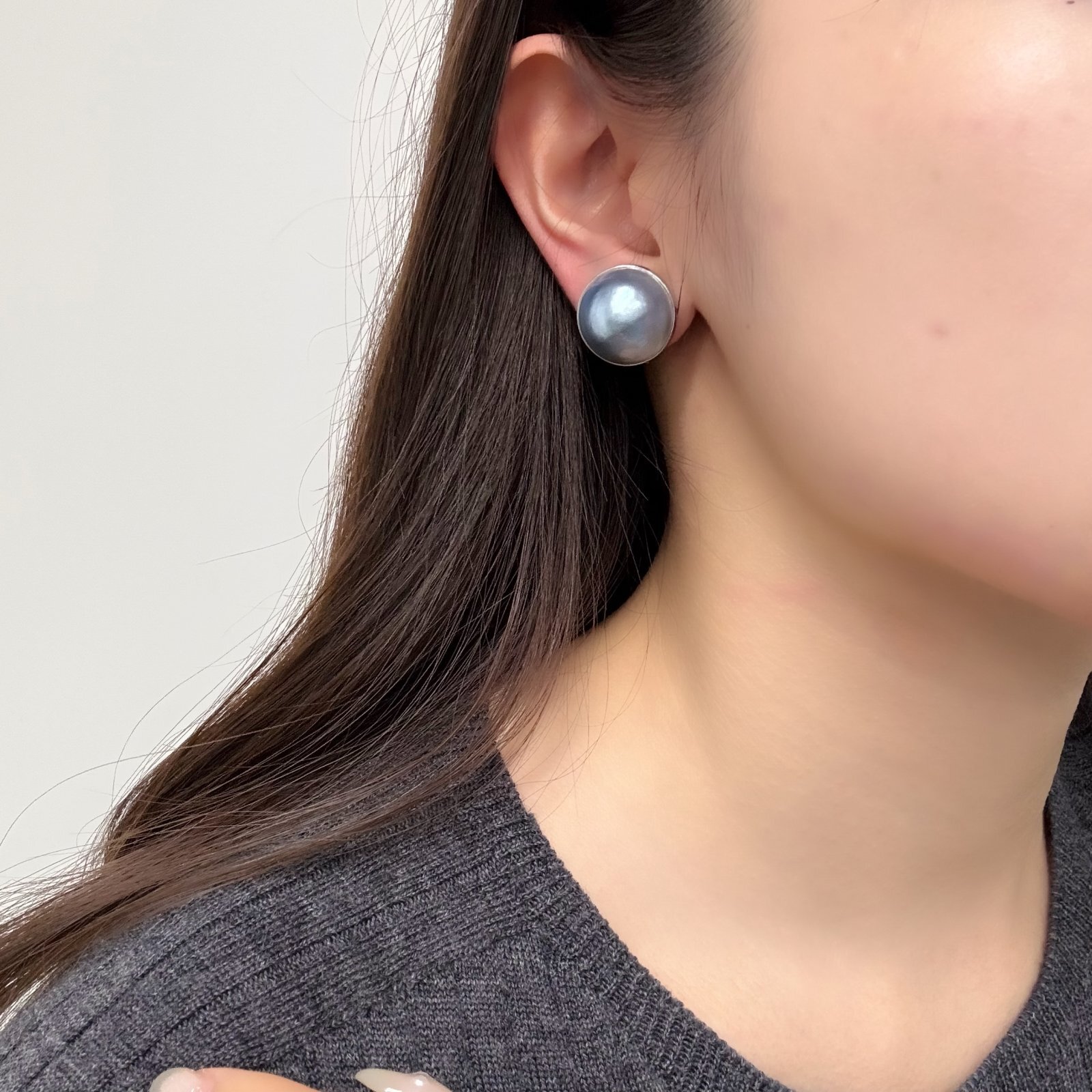 マベ真珠 パールイヤリング グレー 無調色 16-17.5mm 半円 シルバー