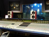 レクスト・プロの新発売スピーカーDW-S1の発表イベントが26日に開催