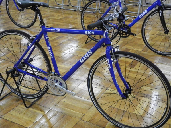 テールライト&鍵プレゼント】GIOS（ジオス） 2016年モデル PURE FLAT