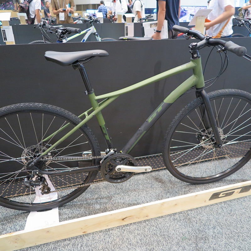 GT（ジーティー） 2019年モデル TRAFFIC COMP700C （トラフィック