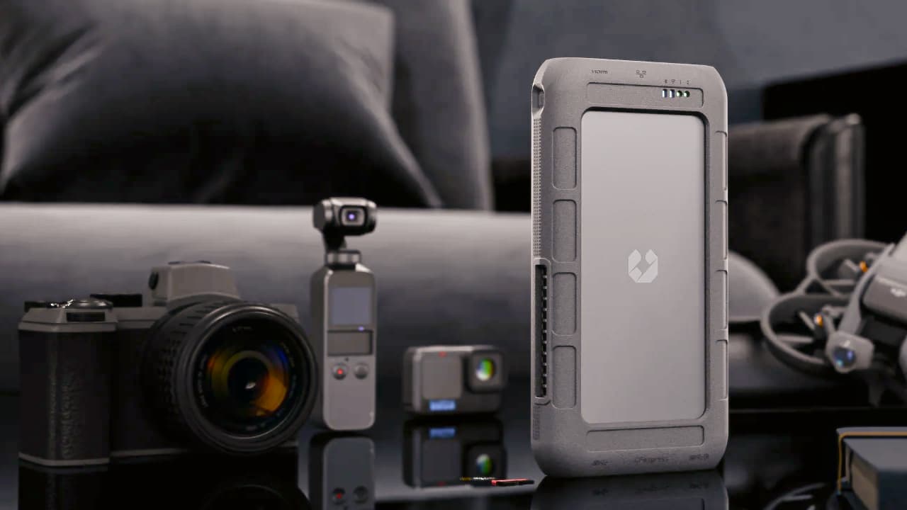 UnifyDrive UT2 portable NAS: 16TB of secure battery-powered storage
