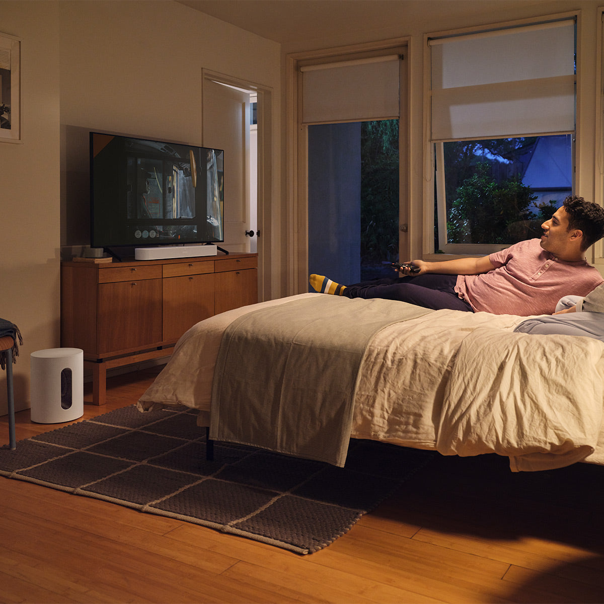 Sonos Entertainment Set with Beam (Gen 2, White) Soundbar and Sub