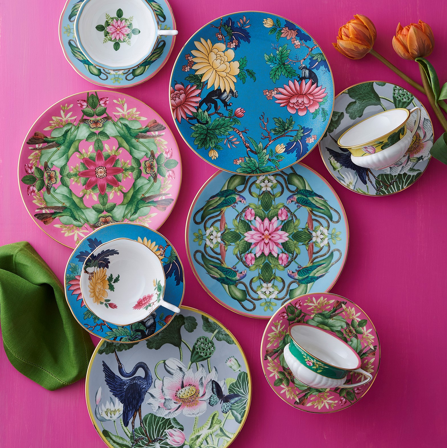 ワンダーラスト ピンクロータス 20cm プレート|WEDGWOOD公式オンライン