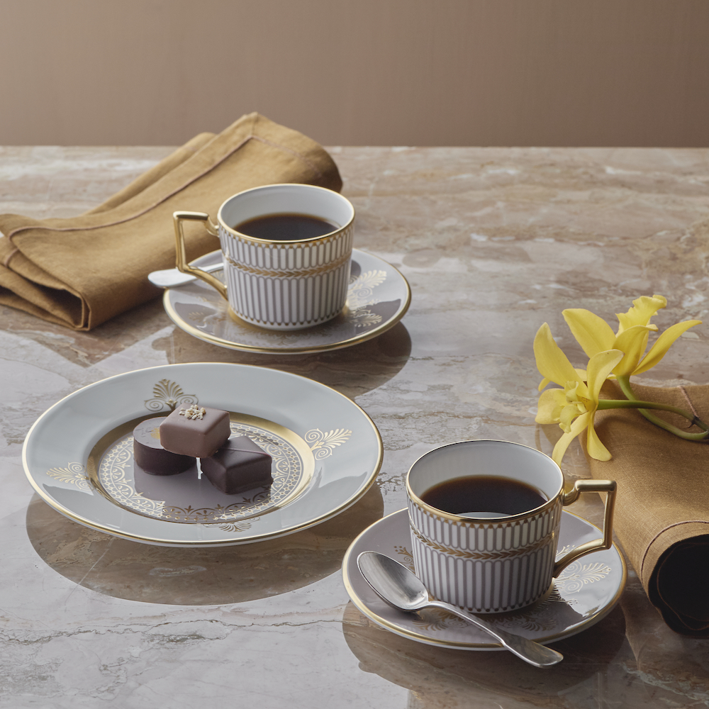 アンセミオン グレイ プレート 15cm|WEDGWOOD公式オンラインストア