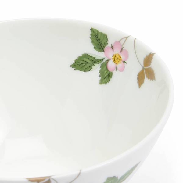 ワイルド ストロベリー カジュアル ボウル 12cm|WEDGWOOD公式