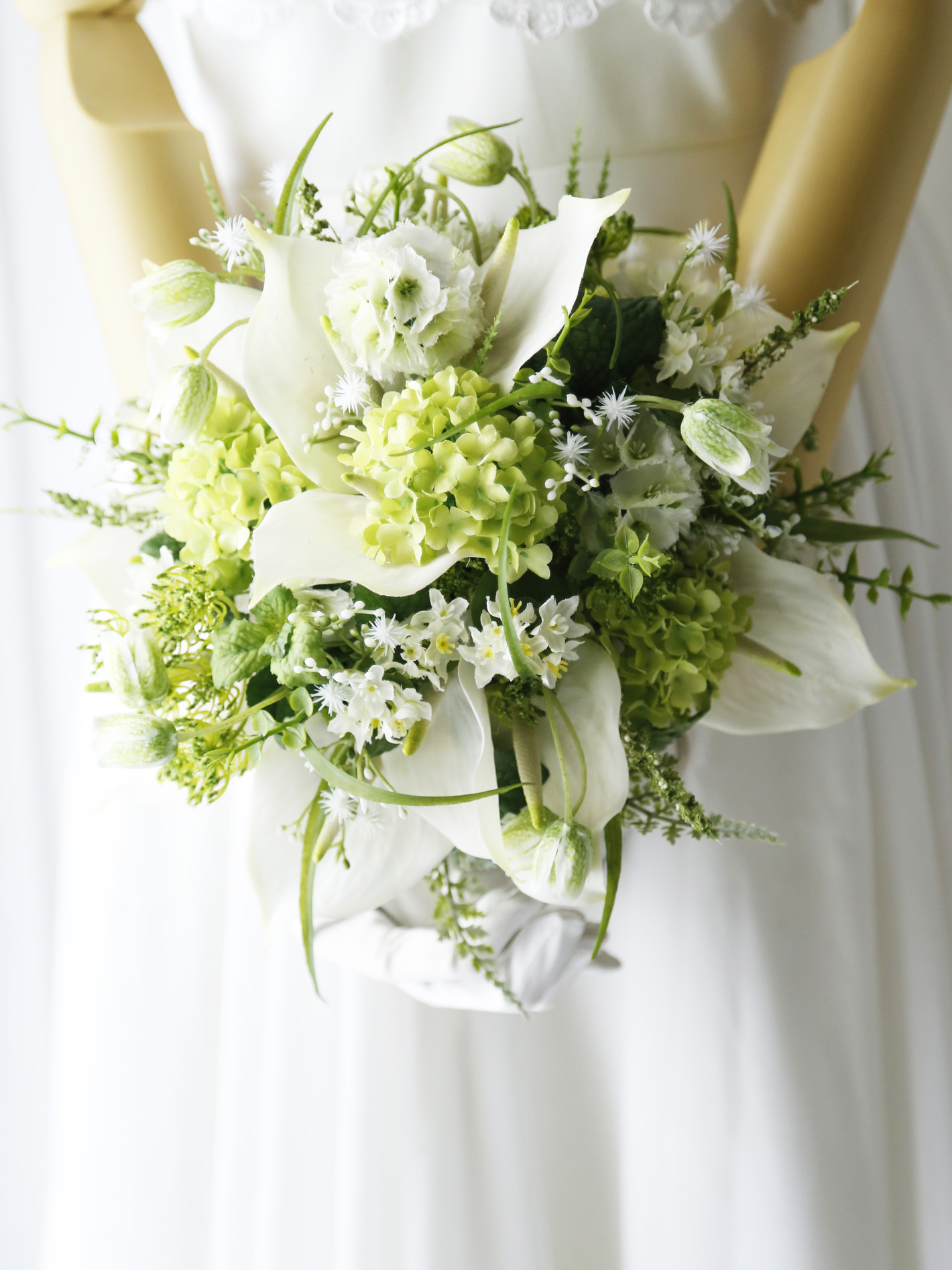 ホワイトアンスリュームのブーケ・ブートニアセット | ウェディング