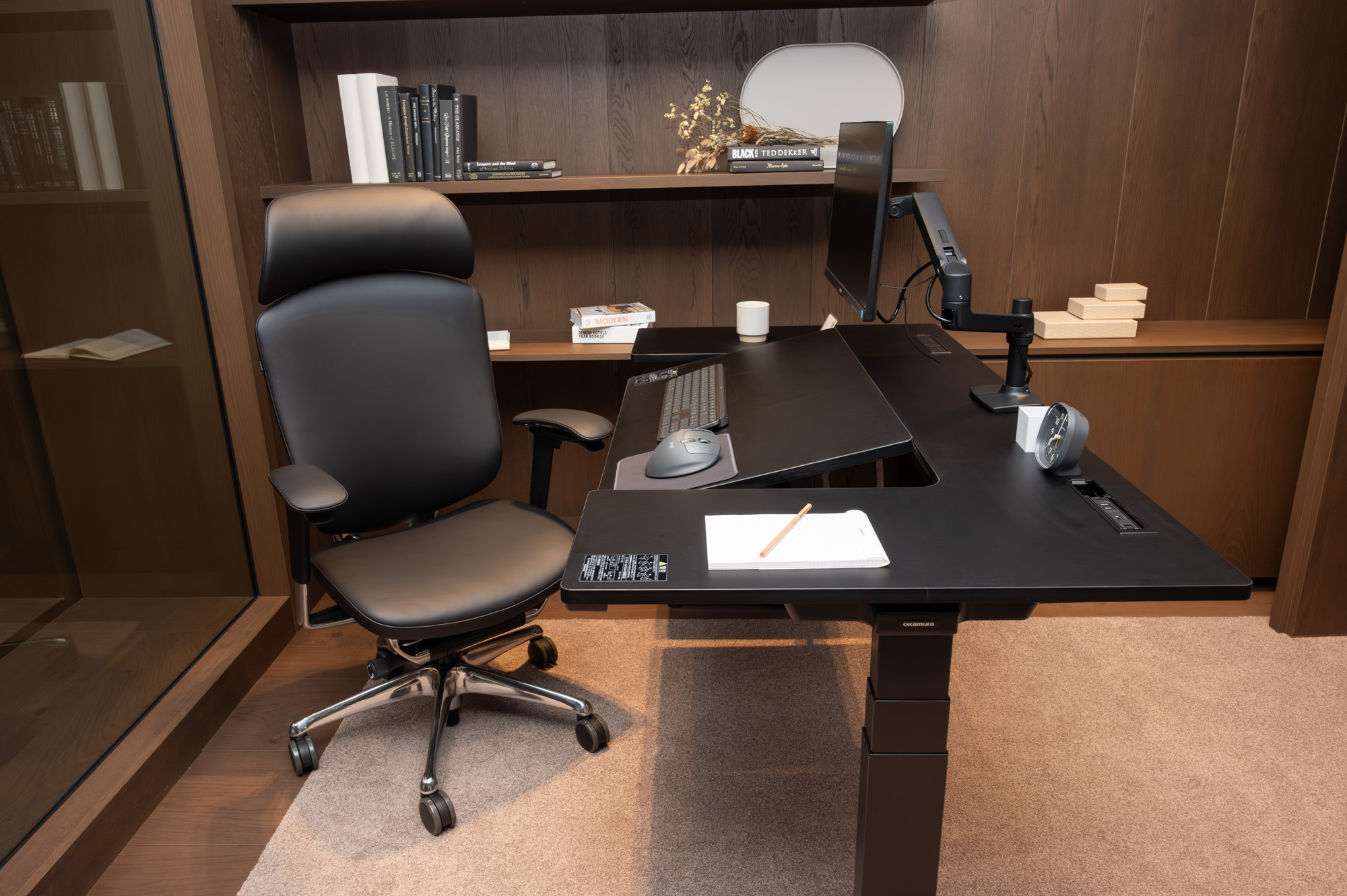 コンテッサにじっくり座れる オカムラが個人向けショールーム開設