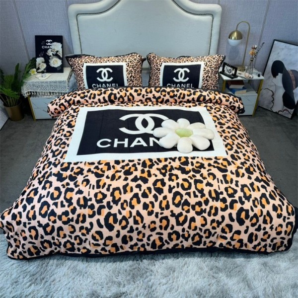 ブランド FENDI 毛布 掛けブランケット ひざ掛け フェンディ