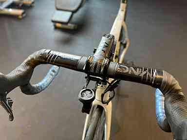 DEDA VINCI ハンドルに交換✨