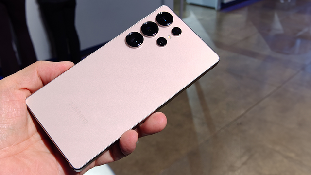 Galaxy S25シリーズ オンライン限定色を穴が開くほど見てきた（スマホ