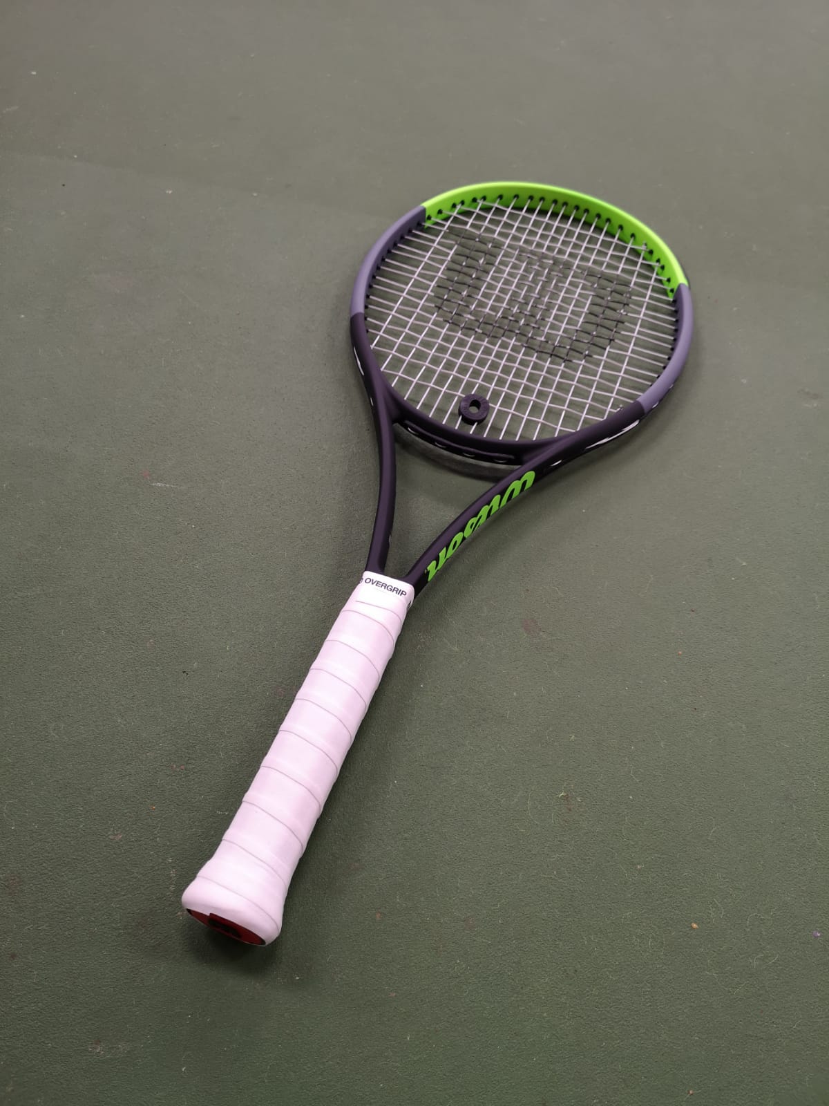 Wilson Blade V7 100L Racquet Review - Tennisnerd.net