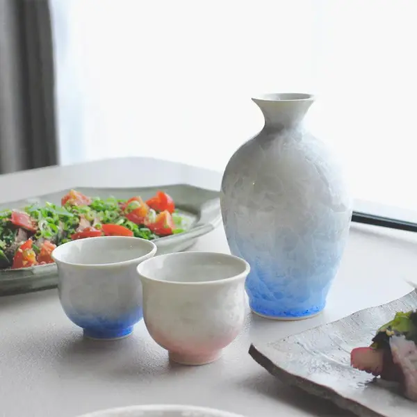 酒器3点セット】花結晶 (白地赤青) | 京焼-清水焼 | 陶葊 | The KANSAI