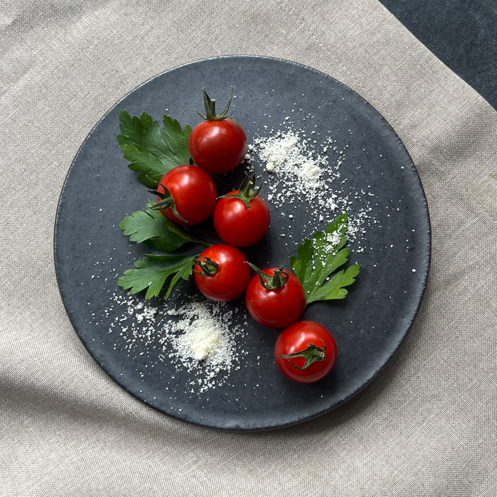 HARVEST kuro フラットプレート 18cm 信楽焼 皿 – THE HARVEST ONLINE