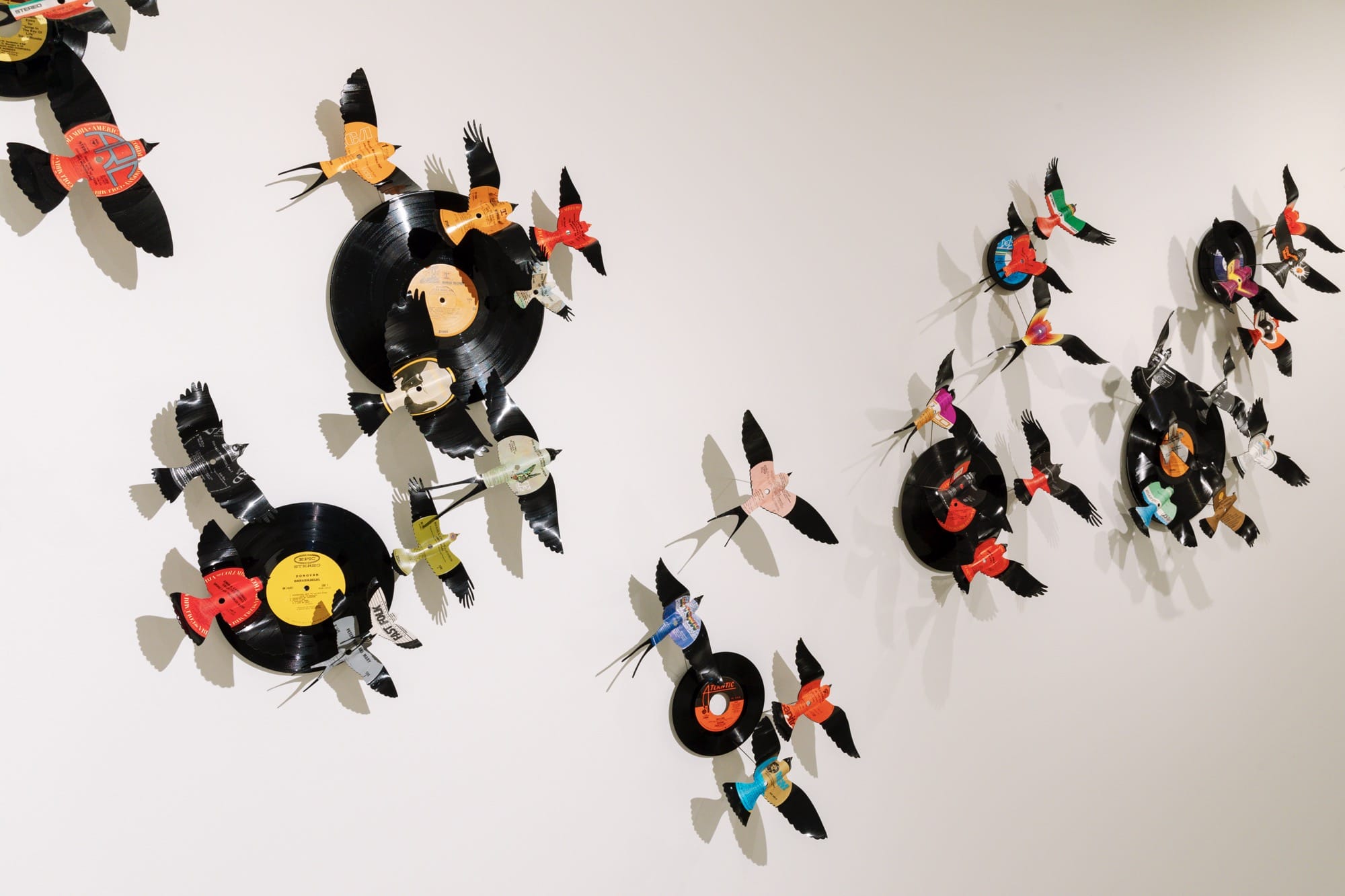 Paul Villinski's Sculptures Swoop and Swarm in 'Flight Patterns