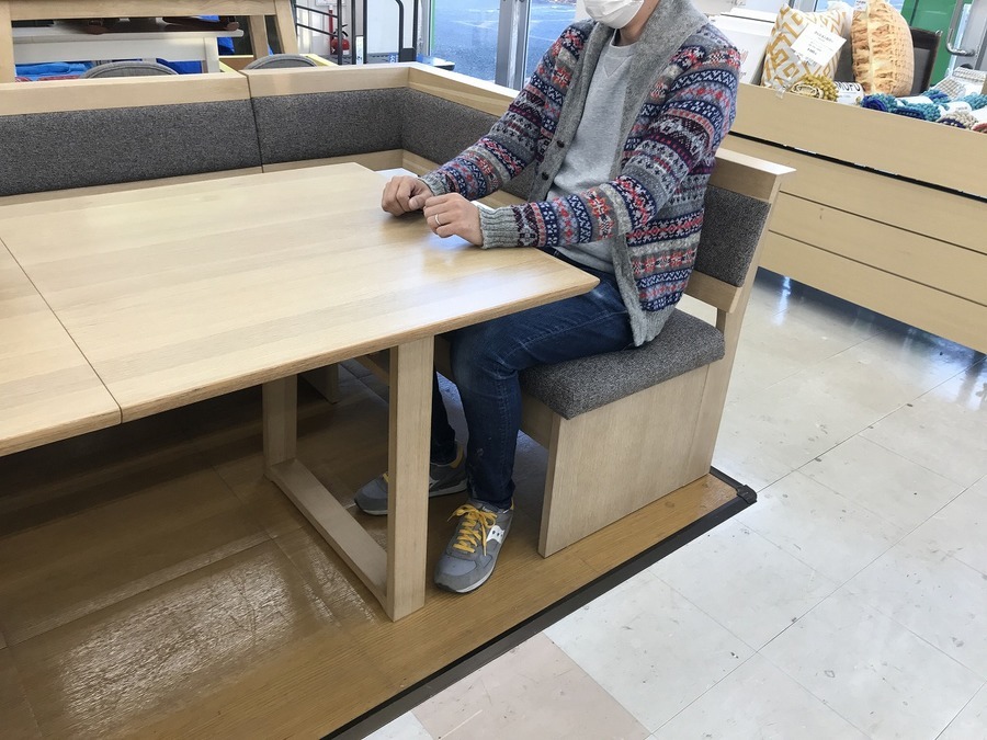 シギヤマ家具】伸縮可能なベンチダイニング4点セット（JUSTシリーズ