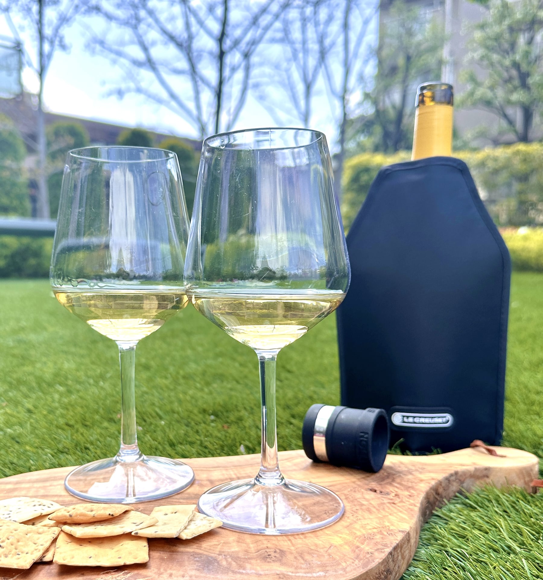 ボトルに被せる氷不要のワインクーラー ル・クルーゼ ブラック