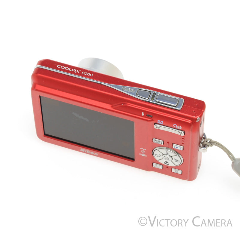 Nikon CoolPix S200 Red 7.1MP Digital Point & Shoot Camera [EXC]