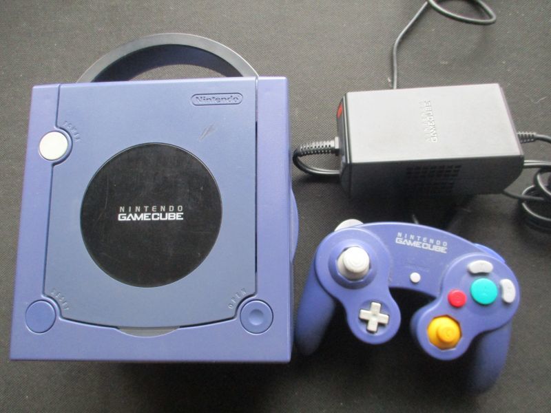 ゲームキューブ本体バイオレット 箱説無 GCゲームキューブ - 遊戯屋