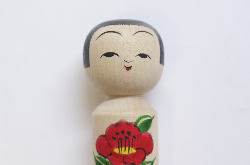 取扱終了】伝統こけし 山谷レイ工人 6寸牡丹/青森津軽系こけし 6寸