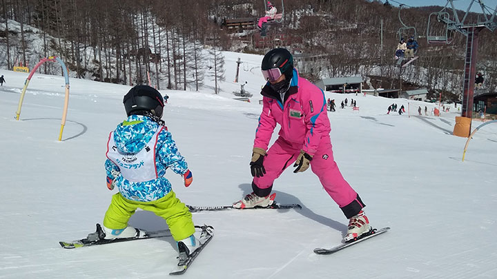 八千穂高原スキー場／キンダーレッスン（スキー）