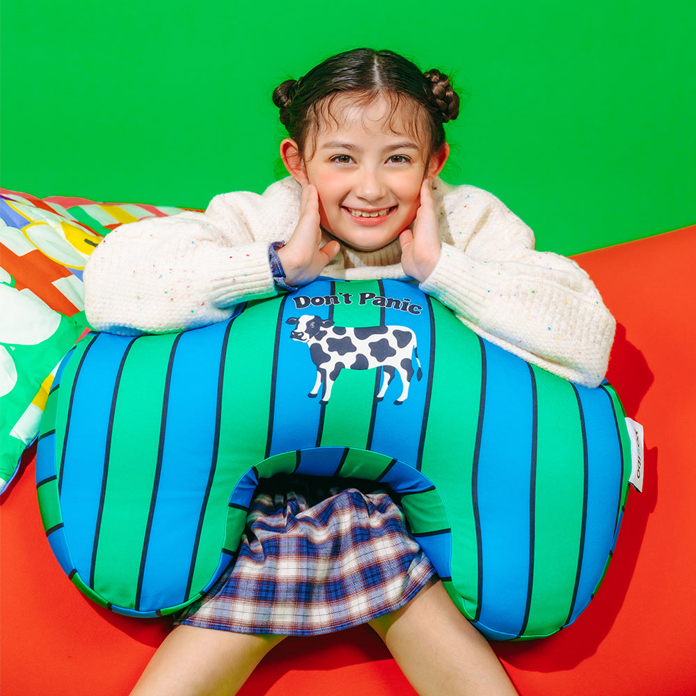 公式】Yogibo Mega Moon Pillow Don't Panic - Yogibo｜wiggle wiggle