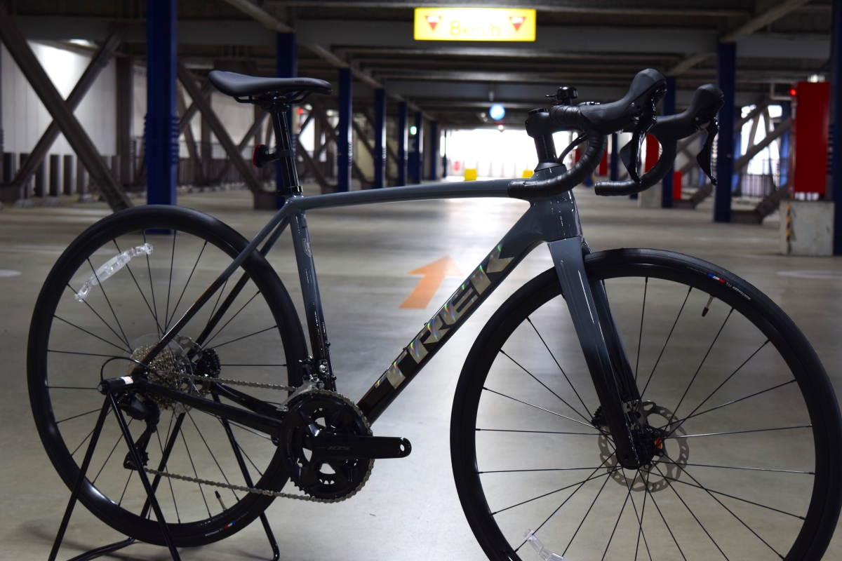 船橋×TREK】アルミフレーム侮るなかれ。カーボンキラーと評される一台
