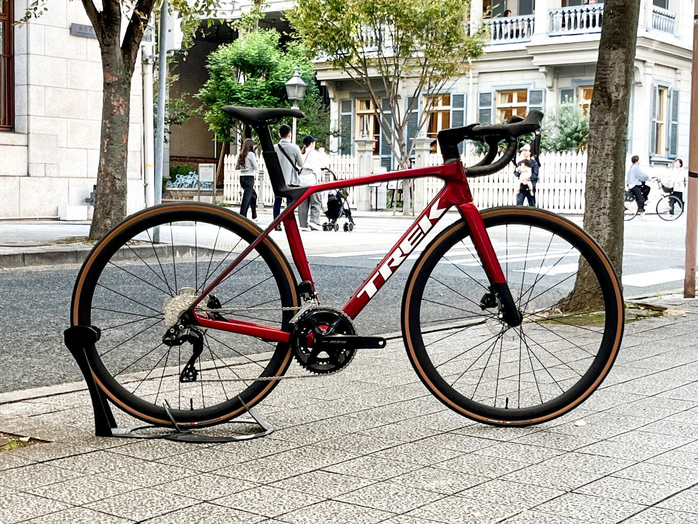 これ一台で完結。エアロ×軽量といえばMadone Gne8 | 神戸で自転車をお