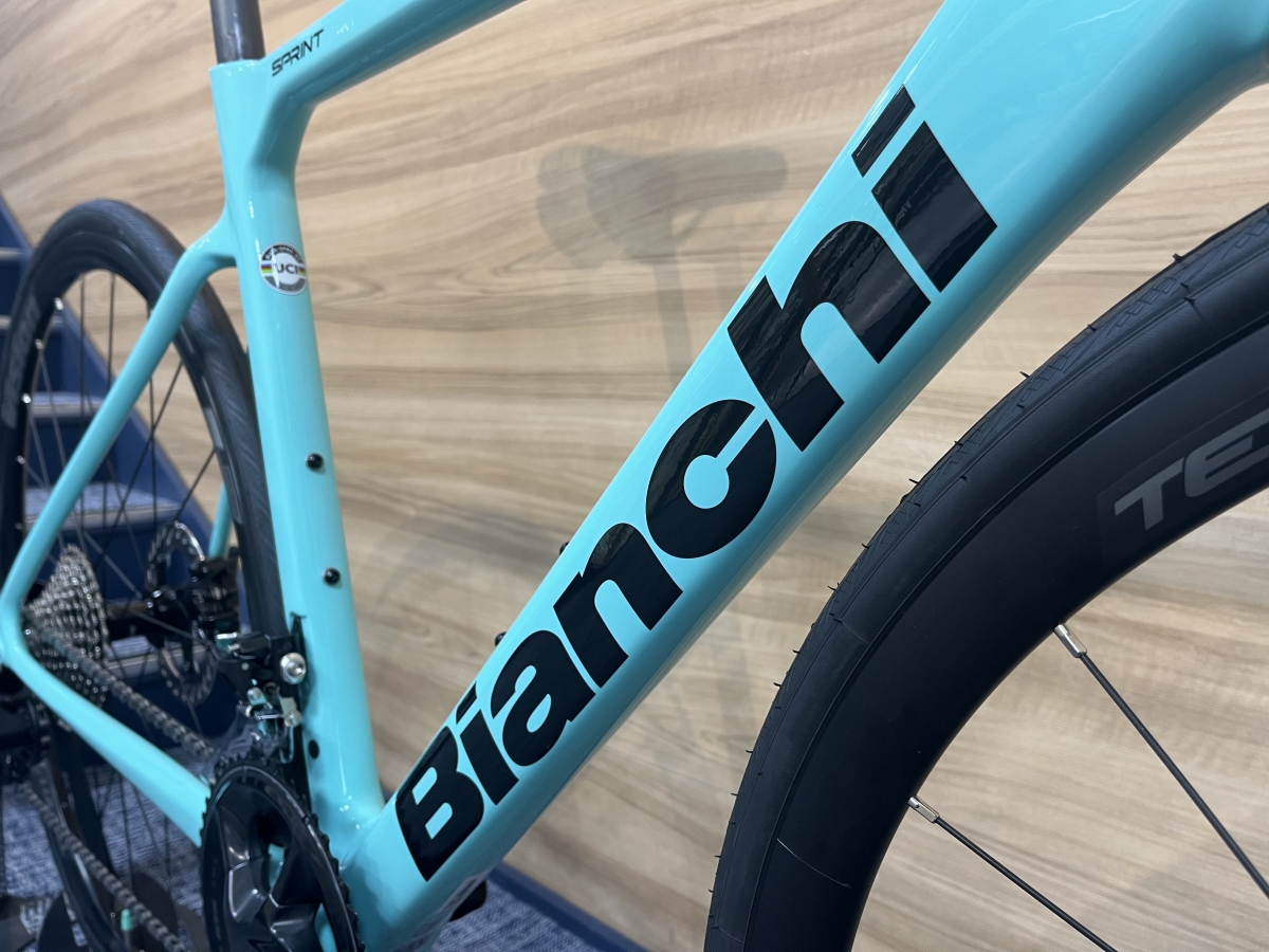 BIANCHI】SHIMANO105のロードバイクがこの価格で！！ | 神戸で自転車を