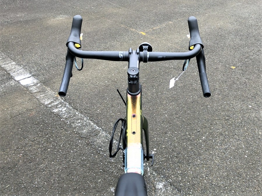 グラデーションが美し過ぎるハイスピードグラベルレーサー『cervelo