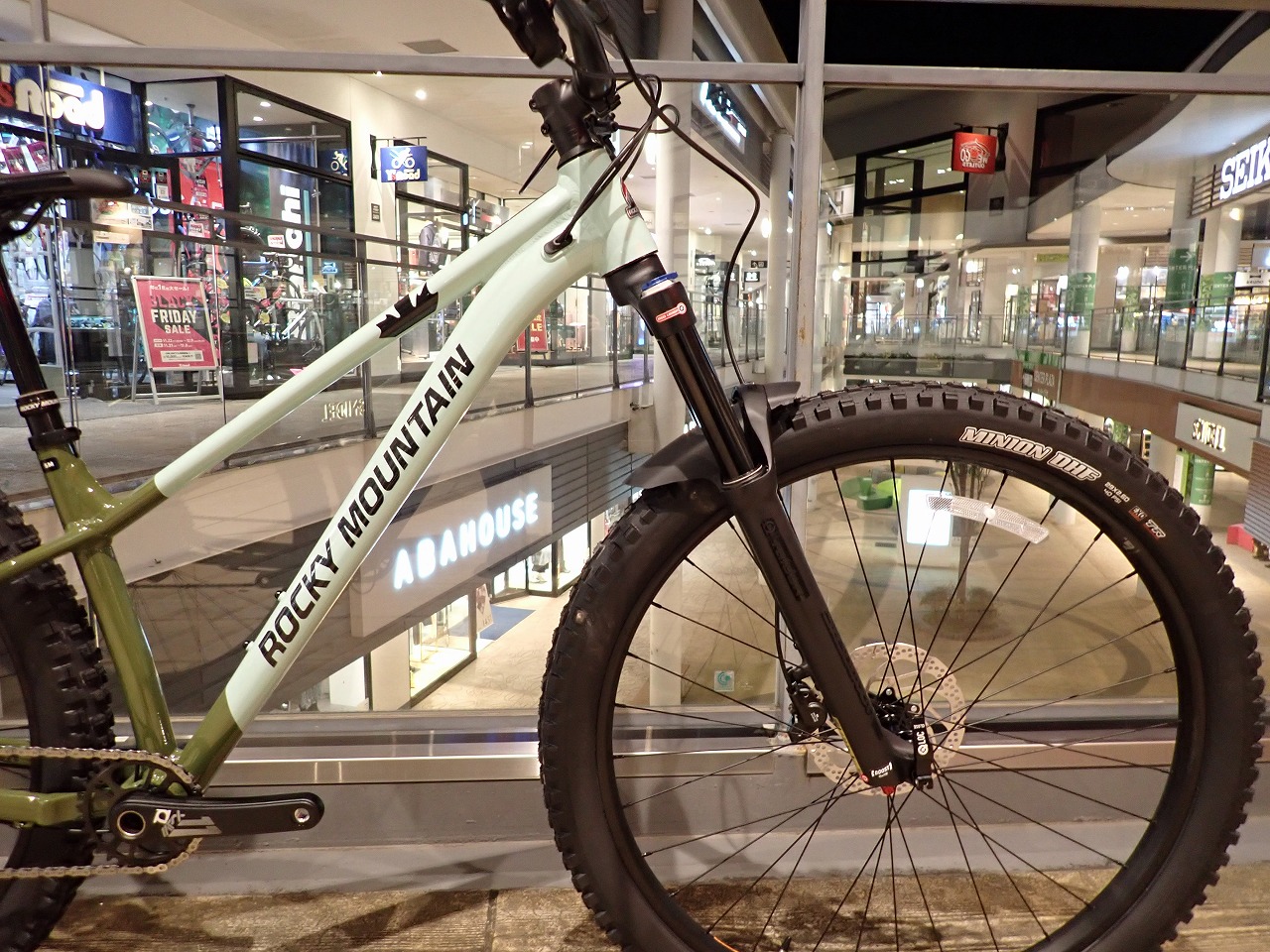 特価】久々にロッキーマウンテンが入荷！下り系ハードテイルGROWLER 40