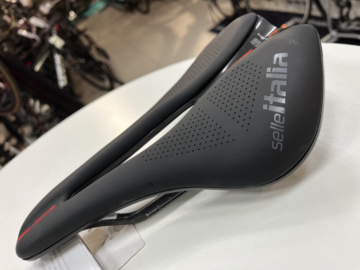 SELLE ITALIA】 人気のサドル三種が入荷しました！ | 大阪で自転車をお