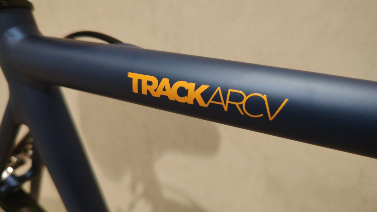 FUJI】TRACK ARCVの新色がやっと入荷してきました・・・あまり見ない