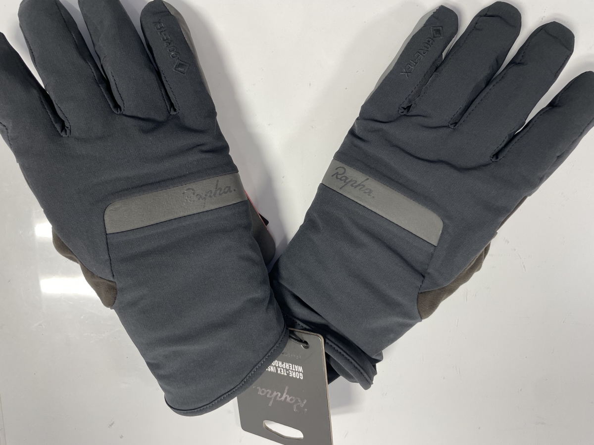 RAPHA】最強クラスの防寒力！雨でも平気な厳冬期グローブ！ | サイクル