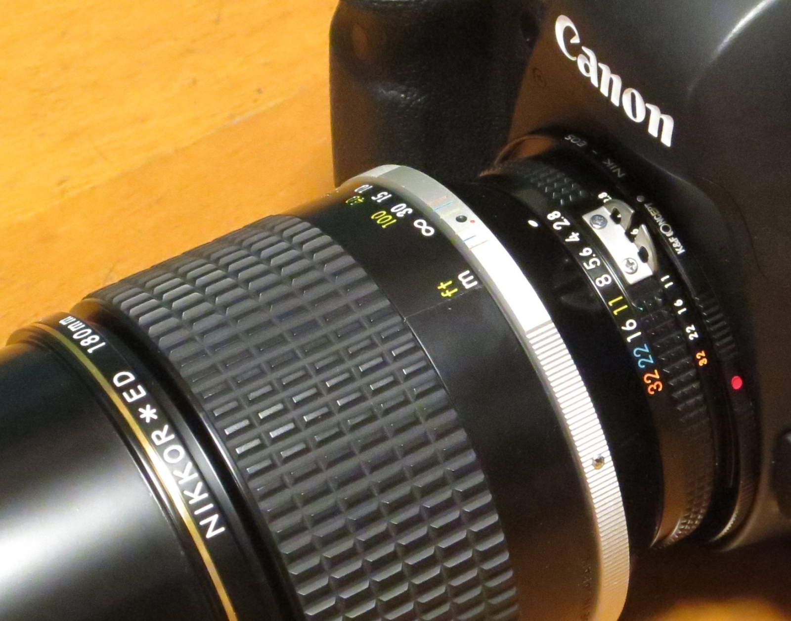 機材】EOSにオールドニコンレンズ：Ai-S Nikkor ED 180mm F2.8S: ざ