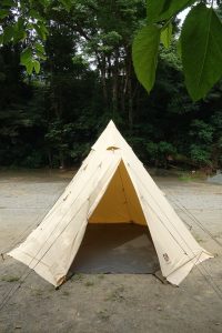 ソロキャンプに ハイランダー ネヴィスTC – 残念キャンプで