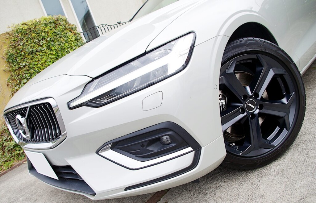 ボルボ V60 x オーテック ゼノス 18インチ | アメ車・輸入車のホイール