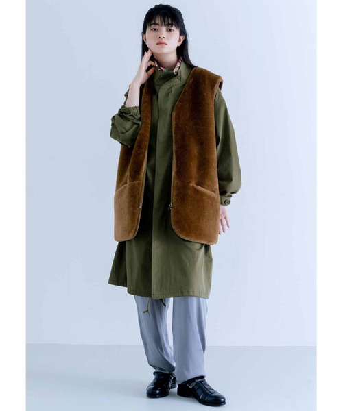 MEDE19F（メデジュウキュウ） ベスト ジレ リバーシブルフェイクファー