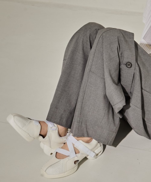 Foundry Mews スニーカー 「Foundry Mews/ファウンドリーミューズ