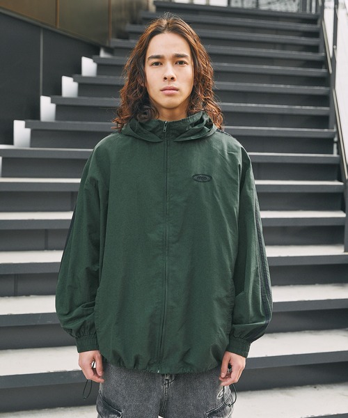 ブルゾン アウター ワンポイント刺繍ロゴ/配色ナイロンバルーン