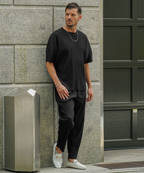 SOMEDIFF（サムディフ） セットアップ プリーツTシャツロングパンツ