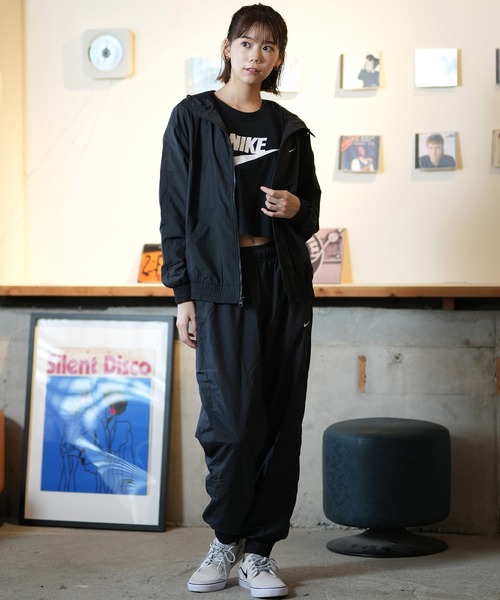 NIKE（ナイキ） ブルゾン ジャンバー ジップアップ 薄手ジャケット