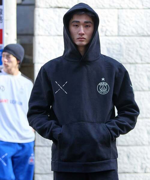 パーカー 「Paris Saint-Germain / パリ・サン＝ジェルマン」PSG X XO