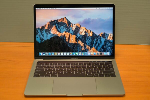 Late-2016 MacBook Pro Review – Zit Seng's Blog