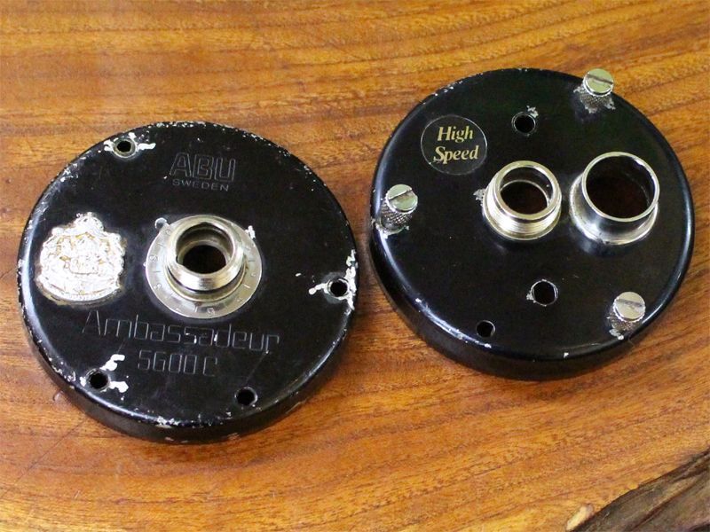 オールド ABU 5600C☆赤ベロ☆サイドカップ 左右セット☆山型☆黒