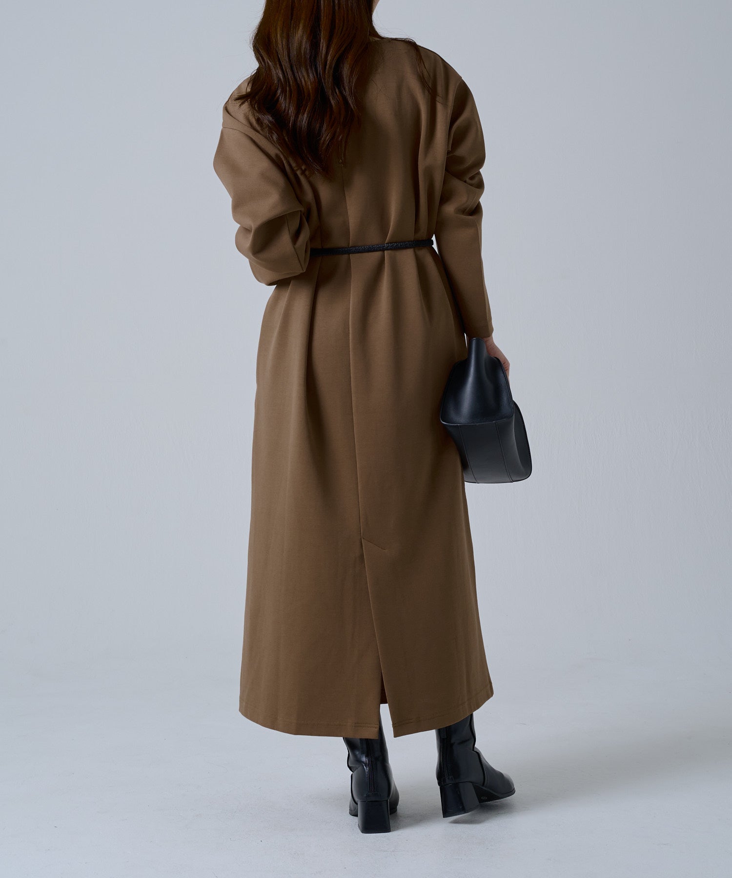 バックZIPロングワンピース – Adé Lifestyle