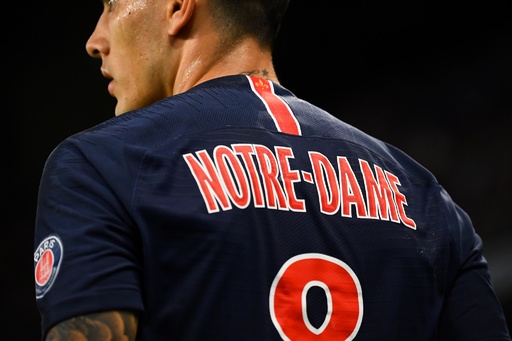 PSGの「ノートルダム大聖堂」限定ユニホーム、30分で完売 写真8枚 国際